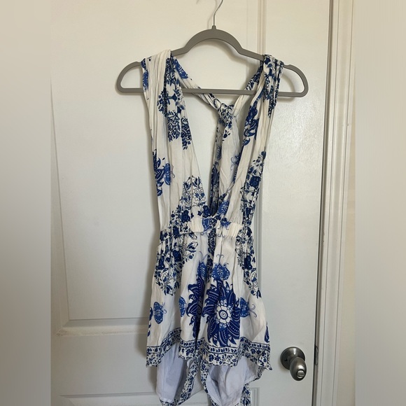 LF brand romper, blue and white china pattern design. Multi way back strap - Picture 1 of 2